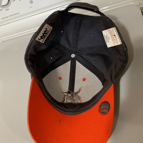 Detroit Tigers Baseball Cap - Picture 5 of 9
